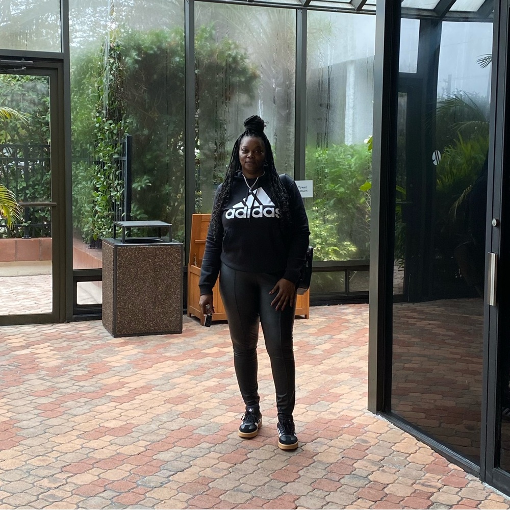 Meet your Posher, Angelique